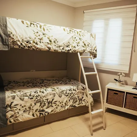 Tropical Cruz Puerto de la Cruz (Tenerife)