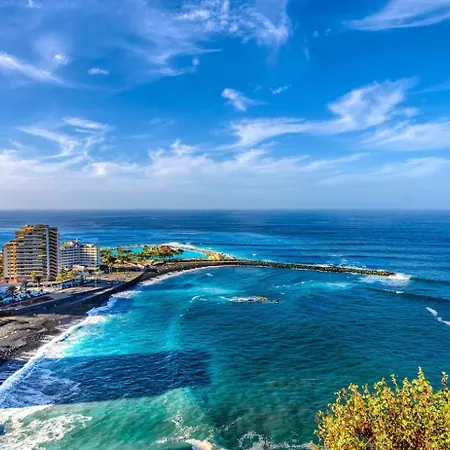 Tropical Cruz *